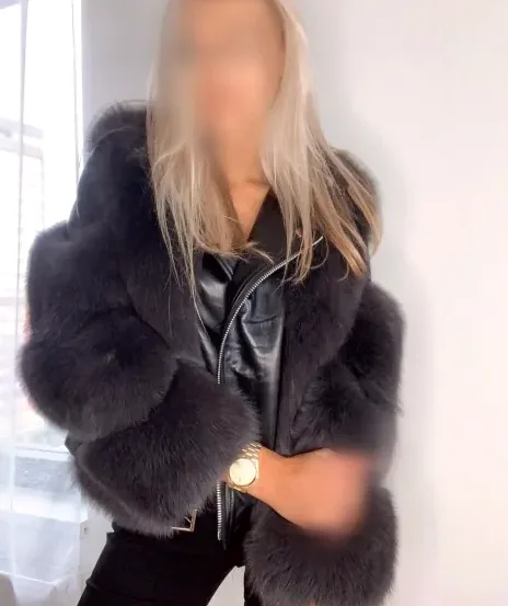 Alma, 28