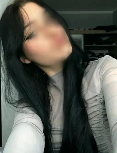 Astrid, 20