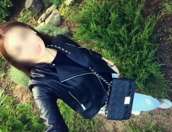 Emilia, 31