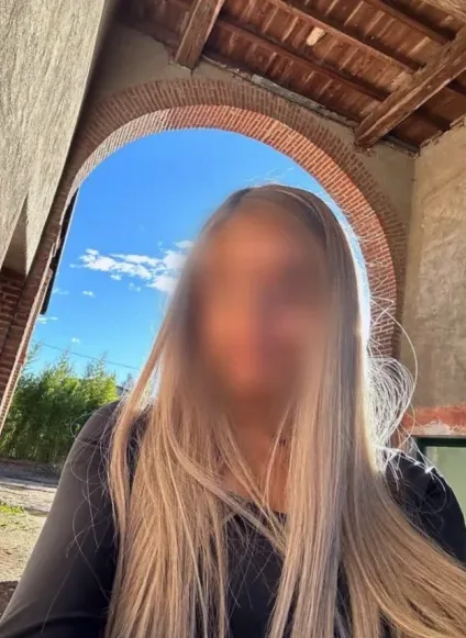 Emilie, 28