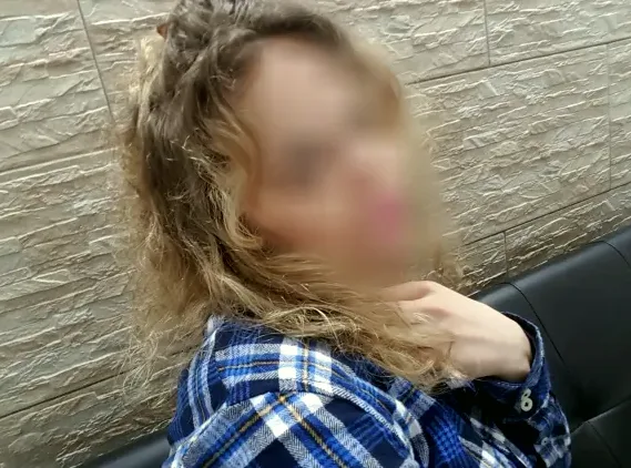 Helle, 33