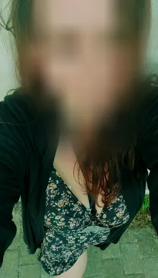Kamilla, 30
