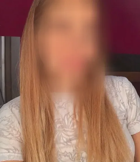 Marie, 24