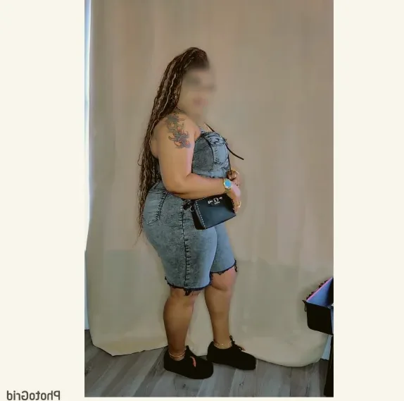 Molly, 30