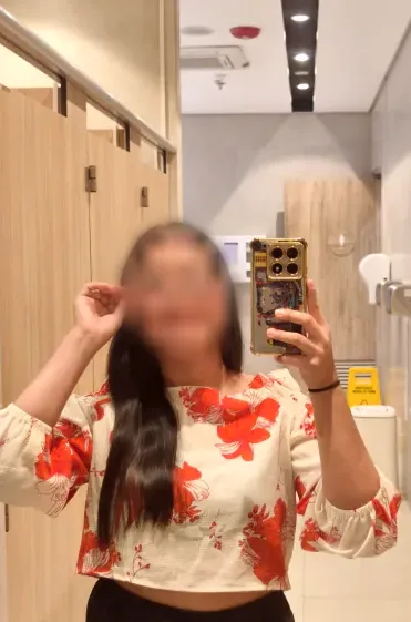 Nicoline, 31