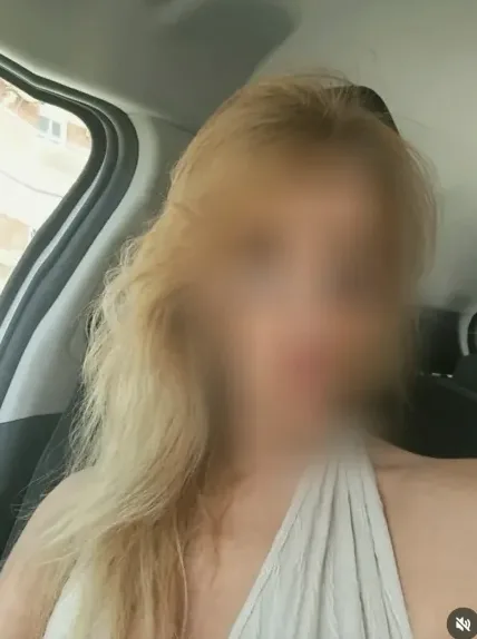 Pernille, 35