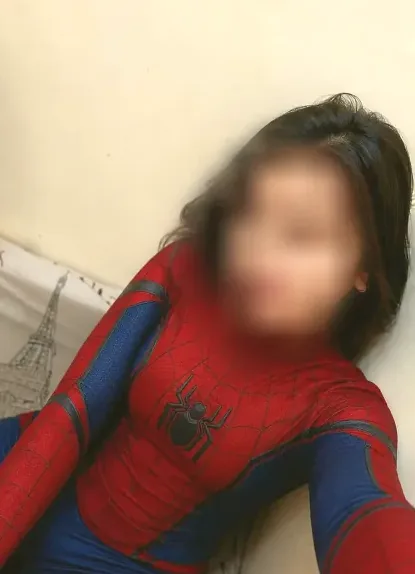 Susanne, 25